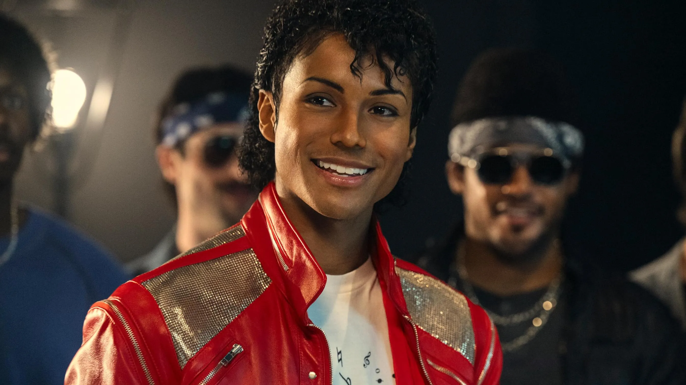 Cartaz oficial do filme Michael (2026) com Jaafar Jackson interpretando Michael Jackson