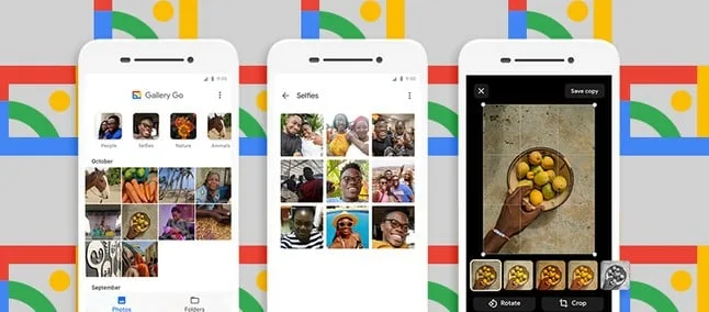Três celulares exibindo o app de galeria de fotos do Google, com imagens organizadas e tela de edição, sobre fundo com as cores do Google